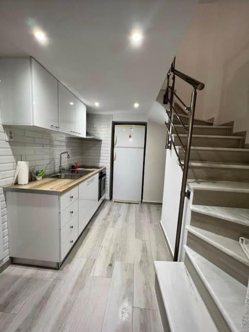 Chris Apartment With Loft بريفيزا المظهر الخارجي الصورة